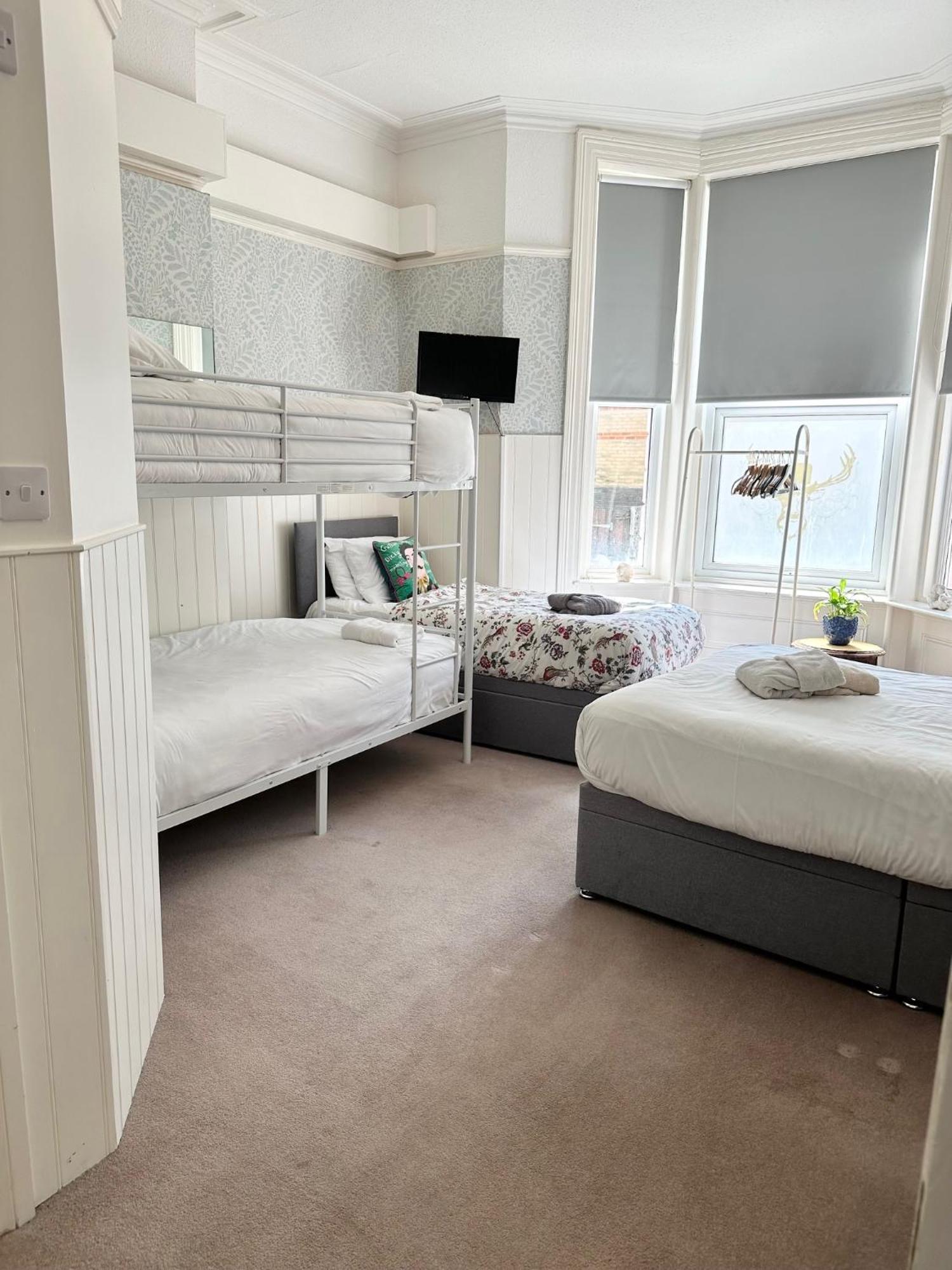 La Di Da Hotel Beach Town Bournemouth Bagian luar foto